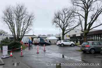 Covid: First look at emergency testing in Pollards Hill