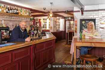 Bexleyheath pub hailed as community heroes in lockdown