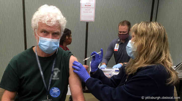 Avoid Taking Pain Relievers Before COVID Vaccine In Order To Get Most ‘Bang For Your Buck’