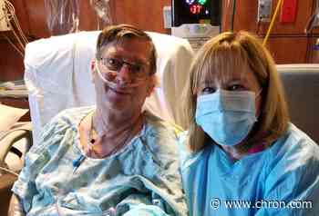 Houston man survives double lung transplant after 4-month COVID-19 battle - Chron