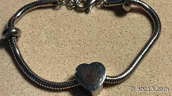 Woman searching for owner of thumbprint bracelet with ashes found at Houston Airport - KTRK-TV