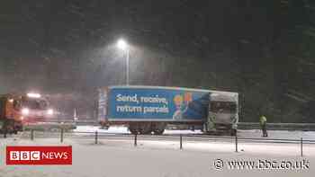 Heavy snow closes M62 near Rochdale and Lancashire schools
