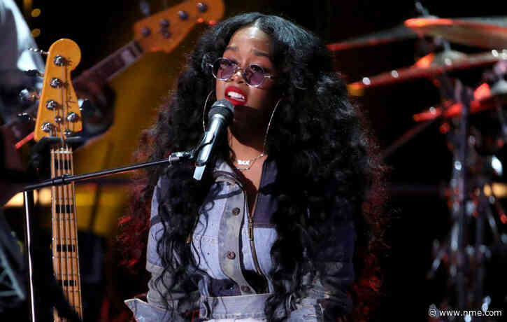 H.E.R. shares new Golden Globe-nominated single ‘Fight For You’