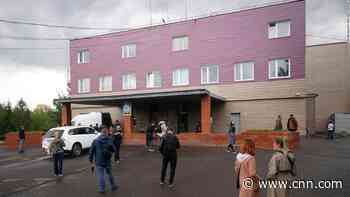 Russian doctor who treated Navalny has died