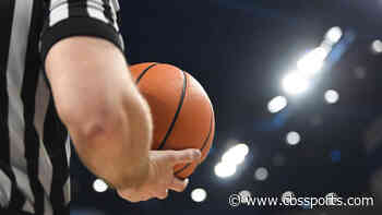 Wisconsin men's basketball team honors high school referee who died after collapsing on court