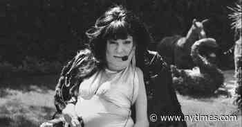 Sandie Crisp, ‘Goddess Bunny’ of the Underground Scene, Dies at 61