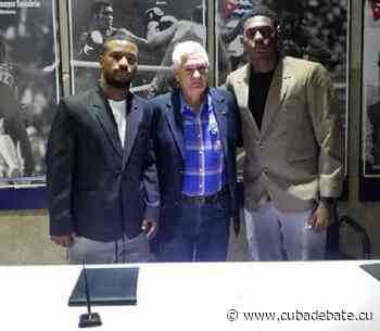 Peloteros cubanos Chapellí y Cousín rubricaron contrato con el club “Los Santos” de Panamá - CubaDebate