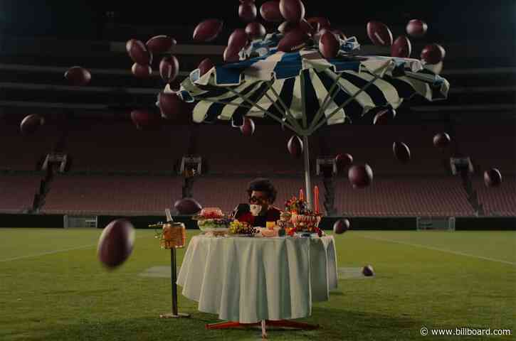 Watch The Weeknd Gear Up For His Big Super Bowl LV Halftime Performance With a Giant Meal