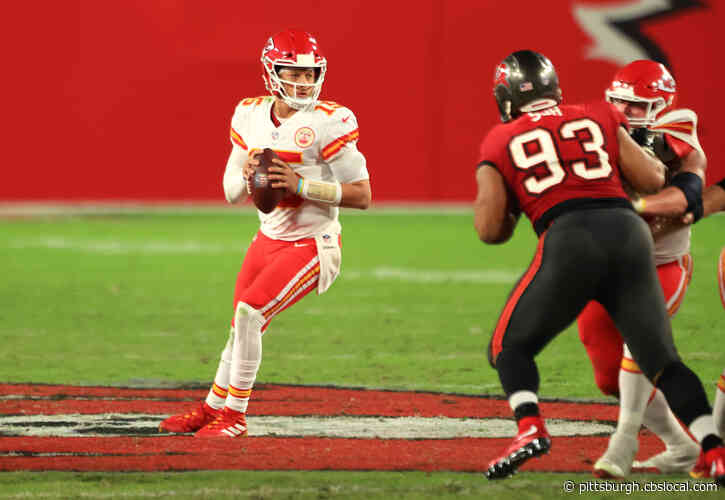 ‘The X-Factor For Tampa To Win Is That Front Four’: Cliff Avril Breaks Down Why The Bucs Pass Rush Could Determine Super Bowl LV