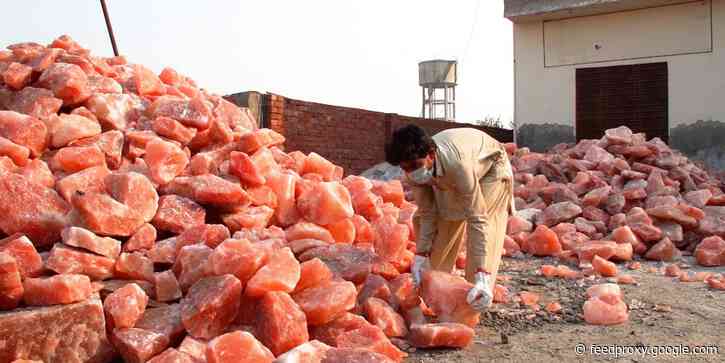 How 800 million pounds of Himalayan salt are mined each year