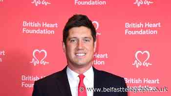 Vernon Kay makes presenting debut on BBC Radio 2