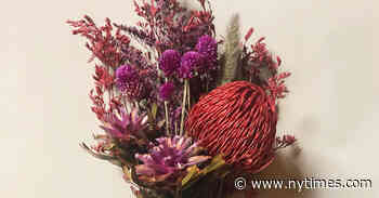 How to Make a Dried Flower Bouquet