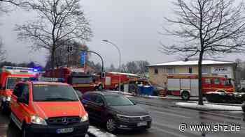 Osterbrooksweg in Schenefeld: Verdächtige Pakete lösen Feuerwehr-Großeinsatz aus | shz.de - shz.de