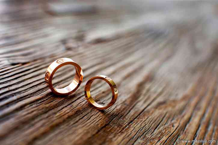 Larger weddings now allowed in Rhode Island as some COVID-19 restrictions lifted - MassLive.com