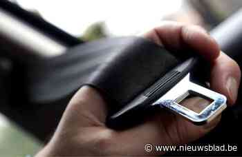 Zes bestuurders dragen gordel niet<BR />