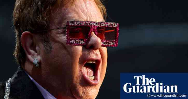 Elton John: Brexit negotiators 'screwed up' deal for British musicians