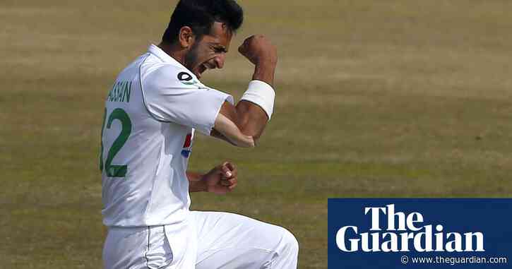 Pakistan blitz South Africa with new ball to claim second Test and series