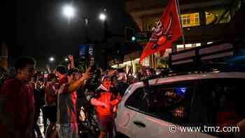 Bucs Fans Flood Tampa Streets After Super Bowl Win, What Social Distancing?