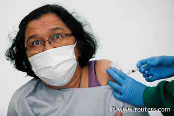 Indonesia's medical seniors get vaccines after regulator's green light - Reuters