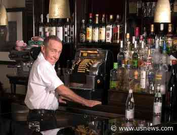 Joe Allen, Whose Bistro Was a Broadway Draw, Dies at 87