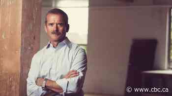 Chris Hadfield releasing first thriller novel this fall