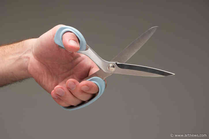 The Best Left-Handed Scissors for Comfortable Grips