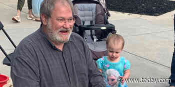 Grandfather of toddler who fell out of cruise ship window sentenced to 3 years probation