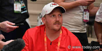 Kansas City Chiefs assistant coach expected to miss Super Bowl after crash that injured children