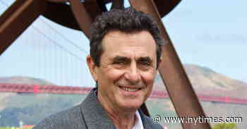 Director of SFMOMA Steps Down