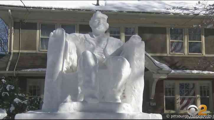 New Jersey Man Creates 14-Foot Snow Sculpture Of Lincoln Memorial In Front Yard