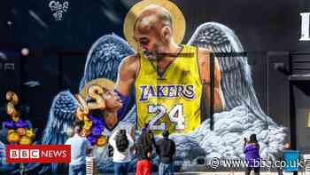 Kobe Bryant crash: Pilot 'likely disorientated amid fog'
