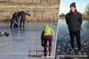 Drie jaar geleden verloor ze haar man na dodelijke val op natuurijs, nu waarschuwt Ria andere schaatsers: “Kijk alsjeblieft uit”