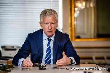 Burgemeester De Crem wil zijn inwoners al sneller inenten: “Als dit nog te lang duurt, kopen we zélf vaccins”