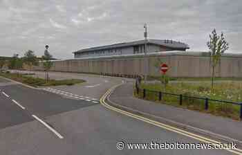 Prison officer faces jail after thefts from wing