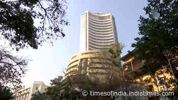 Equity indices dip, banking stocks under pressure