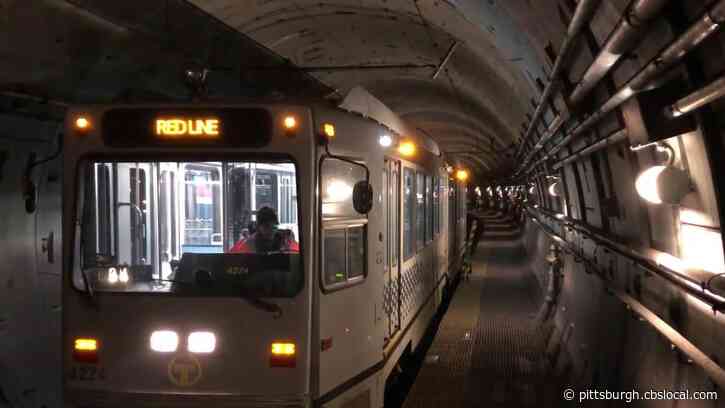 T Passengers Finish Commute On Foot After Train Gets Stuck In North Shore Connector