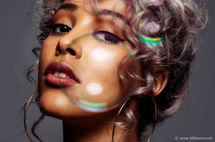 ‘The Fans Are Not Done With It Yet’: How Doja Cat’s ‘Hot Pink’ Album Is Still Producing Hits After 15 Months