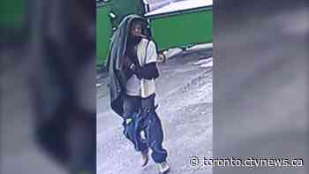 Police searching for suspect who allegedly assaulted, robbed senior in North York