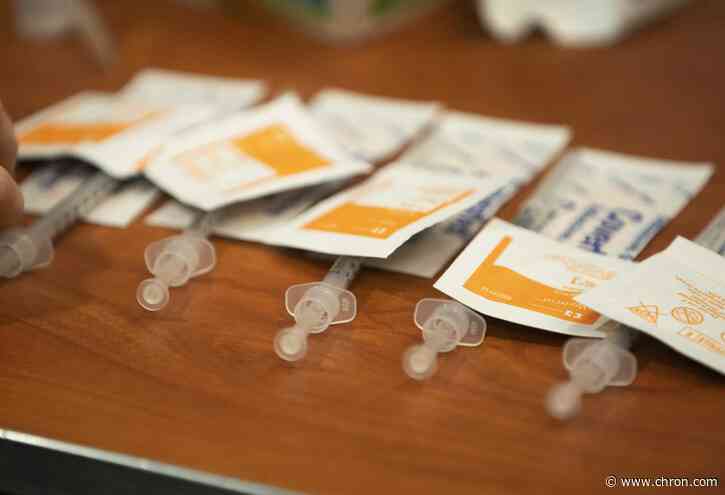 Harris County will give teachers priority for 'leftover' COVID-19 vaccines