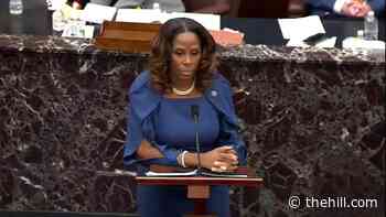 Stacey Plaskett becomes first non-voting delegate in history to serve as impeachment manager