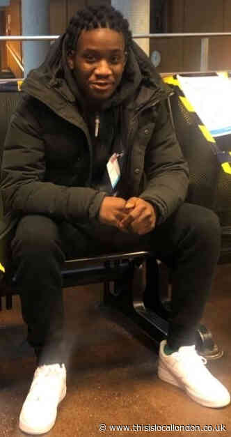 'Traumatised': Croydon stab victim named as Lavaun Witter