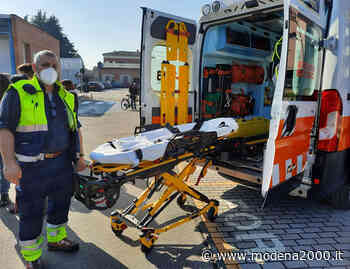 Nuova ambulanza donata dal Consorzio Parmigiano Reggiano per il territorio modenese - Modena 2000