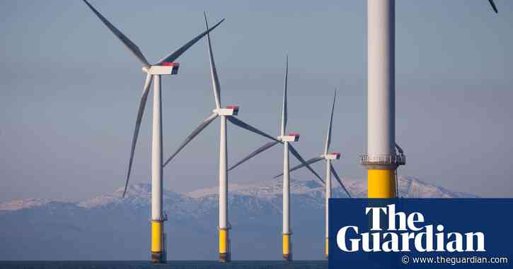 Queen's property chief delays sale of Scottish seabed windfarm plots