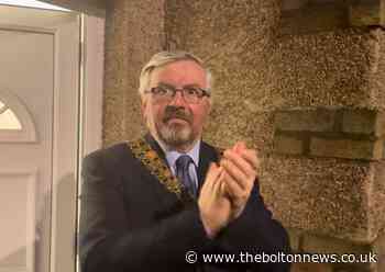 Mayor's shock over Capt Sir Tom 'clap complaint'