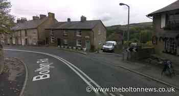 Driver 'runs off' after smashing into parked cars in Turton - The Bolton News
