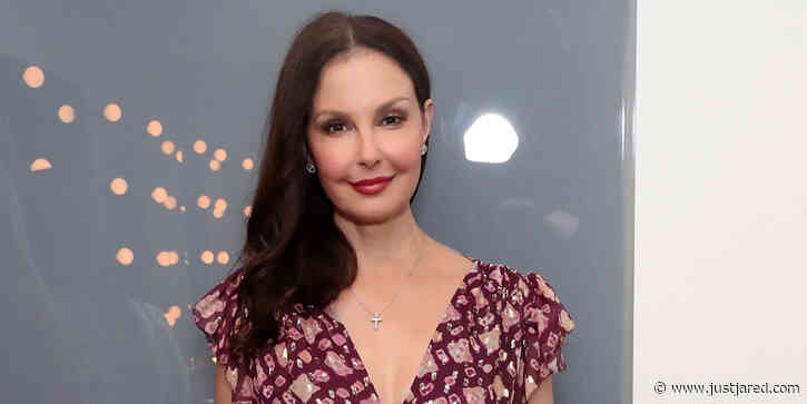 Ashley Judd Shatters Her Leg In Freak Accident During Her Trip To Africa