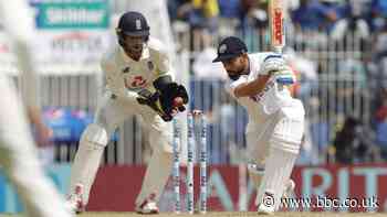 India v England: Virat Kohli refuses to walk after being bowled by Moeen Ali