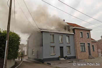 Woning onbewoonbaar na dakbrand in Gingelom (Gingelom) - Het Belang van Limburg Mobile - Het Belang van Limburg