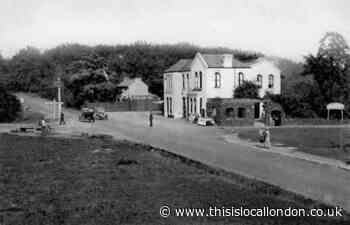Compare pictures of an Essex pub from around 1920 with the modern day
