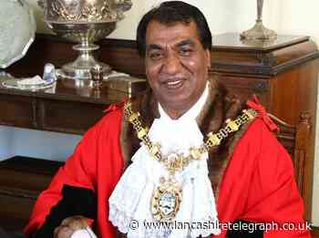 Mayor apologises after being fined £200 for breaching covid rules